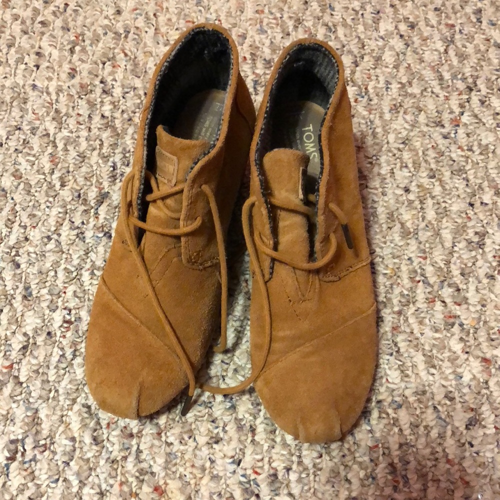 Tom wedges